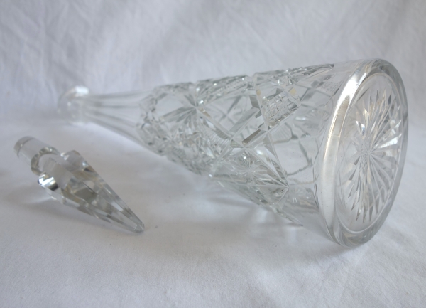 Carafe à vin du Rhin en cristal de Baccarat taillé, modèle Lagny - 42cm