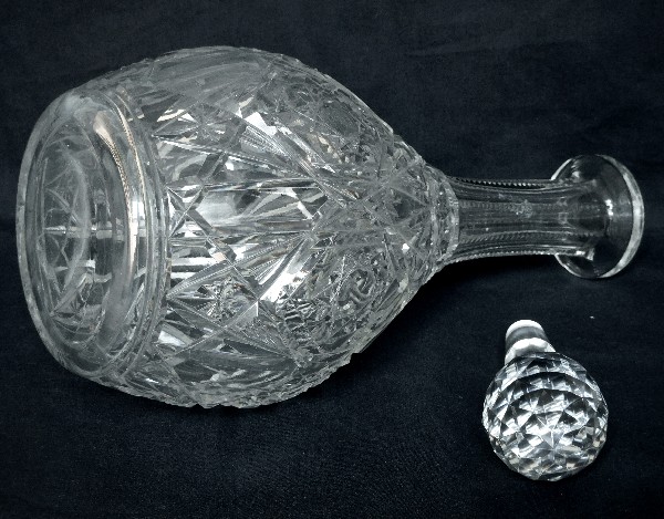 Baccarat crystal water decanter, Lagny pattern - signed - 31.5cm