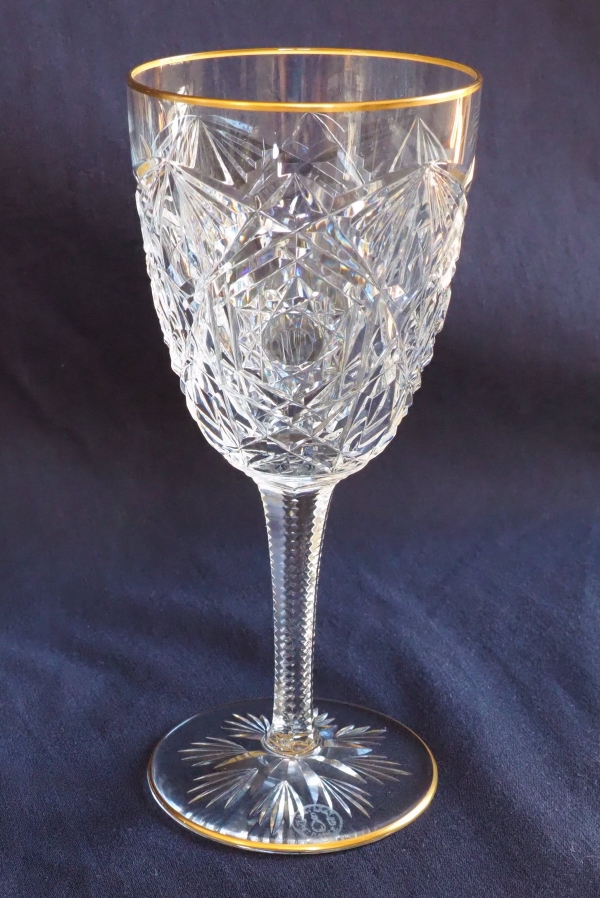 Verre à vin de bourgogne en cristal de Baccarat, modèle Lagny doré - 14,7cm