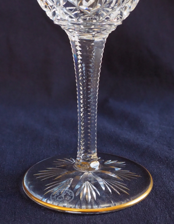Baccarat crystal wine glass, Lagny pattern gilt with fine gold - 13cm