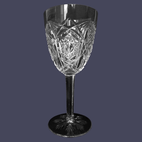 Baccarat crystal tall wine glass, Lagny pattern - 16.3cm - signed