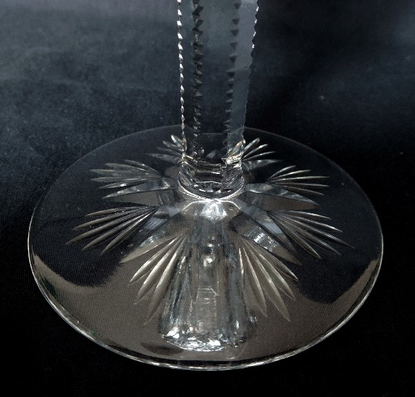 Verre à eau en cristal de Baccarat, modèle Lagny - 18,3cm - signé