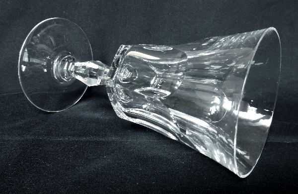 Verre à vin en cristal de Baccarat, modèle Lauzun - 14,6cm - signé