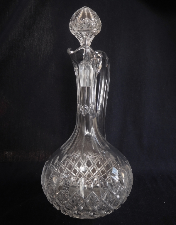 Carafe à eau aiguière en cristal de Baccarat, modèle Libourne (modèle GG)