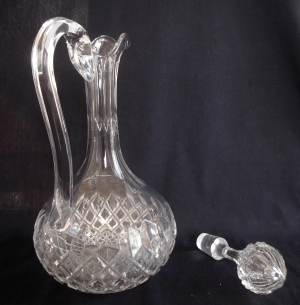 Carafe à eau aiguière en cristal de Baccarat, modèle Libourne (modèle GG)