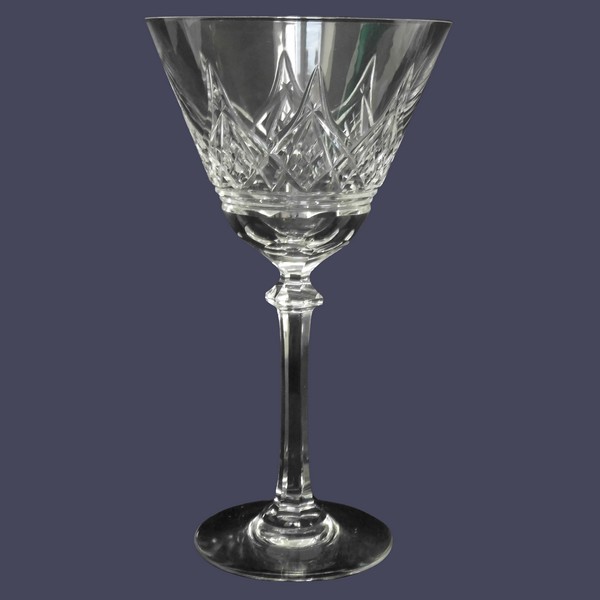 Baccarat crystal wine glass, Louvois pattern - 15cm - signed