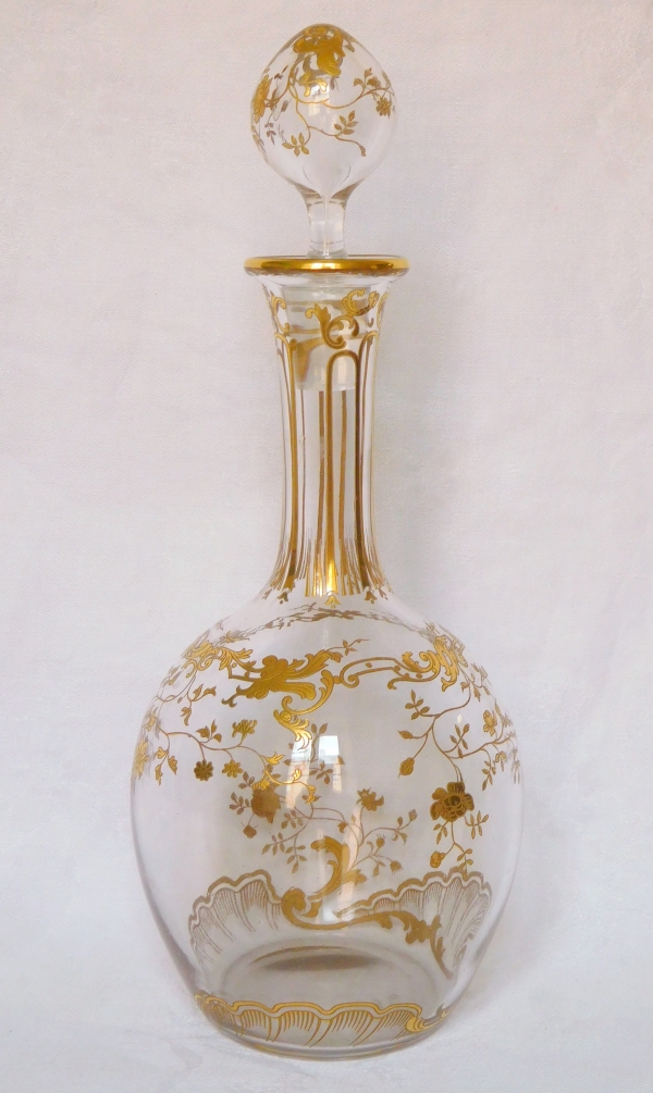 Baccarat crystal wine decanter, Louis XV pattern enhanced with fine gold