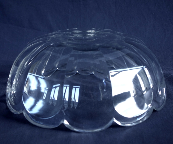 Saladier en cristal de Baccarat taillé, modèle Harcourt Malmaison