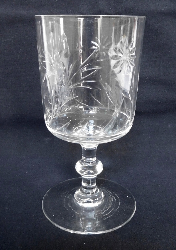 Baccarat crystal wine glass, cut crystal, daisies pattern - 11.8cm