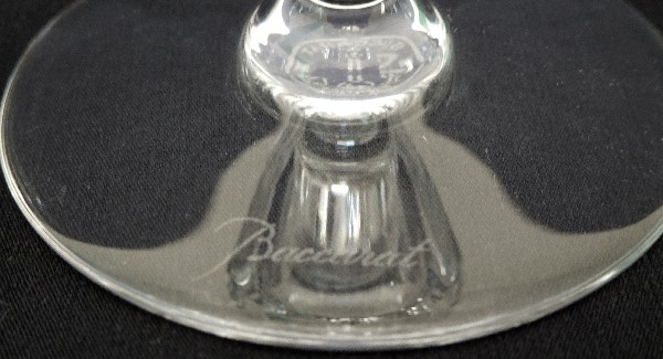 Baccarat crystal wine glass, Missouri pattern - signed - 12,9cm
