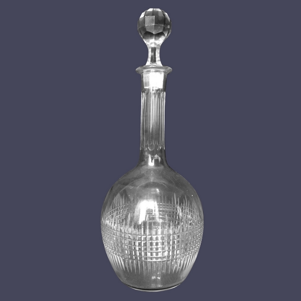 Carafe à liqueur en cristal de Baccarat, modèle Nancy - 22cm
