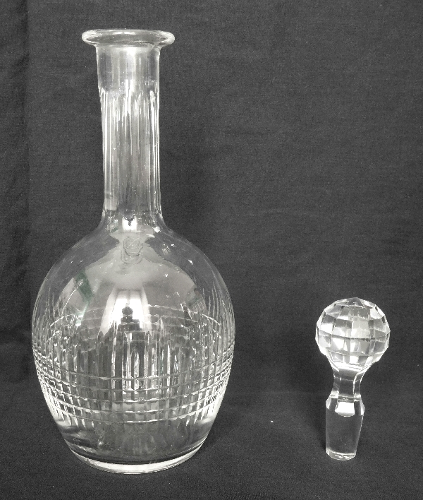 Baccarat crystal liquor decanter, Nancy pattern - 22cm
