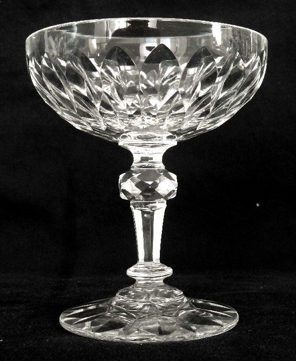Coupe à champagne en cristal de Baccarat, modèle Nîmes (variante de Juvisy)