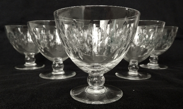 Baccarat crystal wine glass, Paris pattern - 7cm - signed