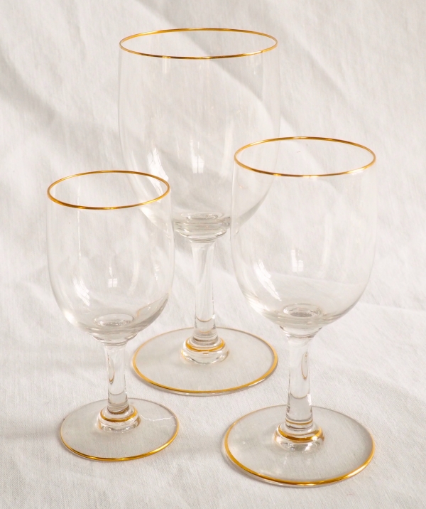 Baccarat crystal wine glass, Perfection pattern enhanced with fine gold - 12.5cm