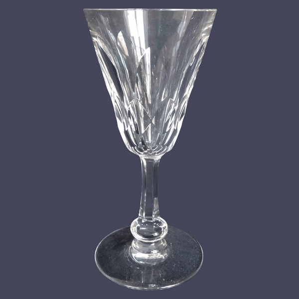 Baccarat crystal wine glass, Picardie pattern - signed - 14cm