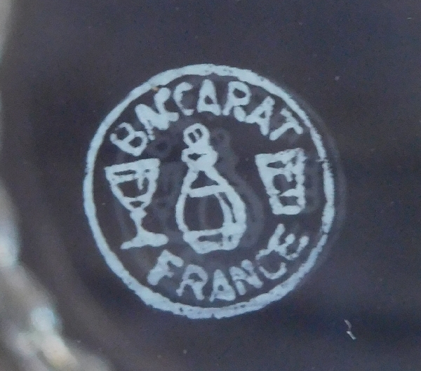 Pichet / broc / carafe à eau en cristal de Baccarat, modèle Piccadilly - signé