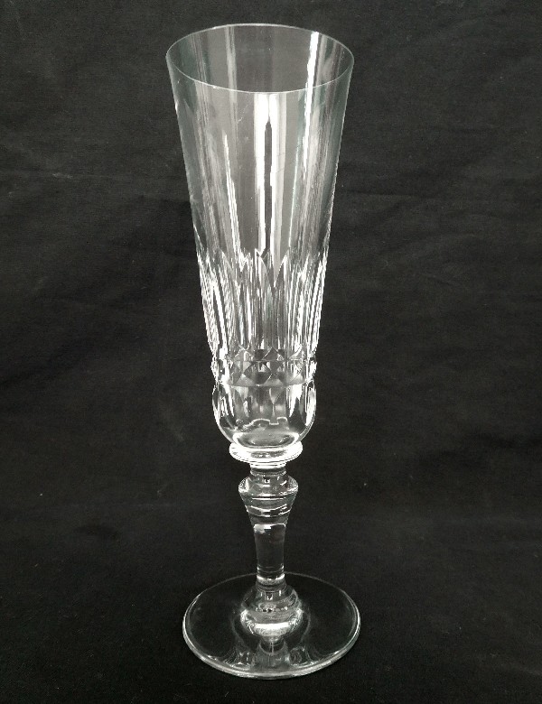 Flûte à champagne en cristal de Baccarat, modèle Piccadilly étroit - signée