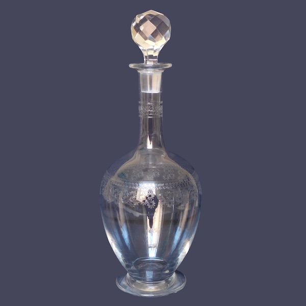 Grande carafe à vin en cristal de Baccarat, modèle Pompadour - 33cm
