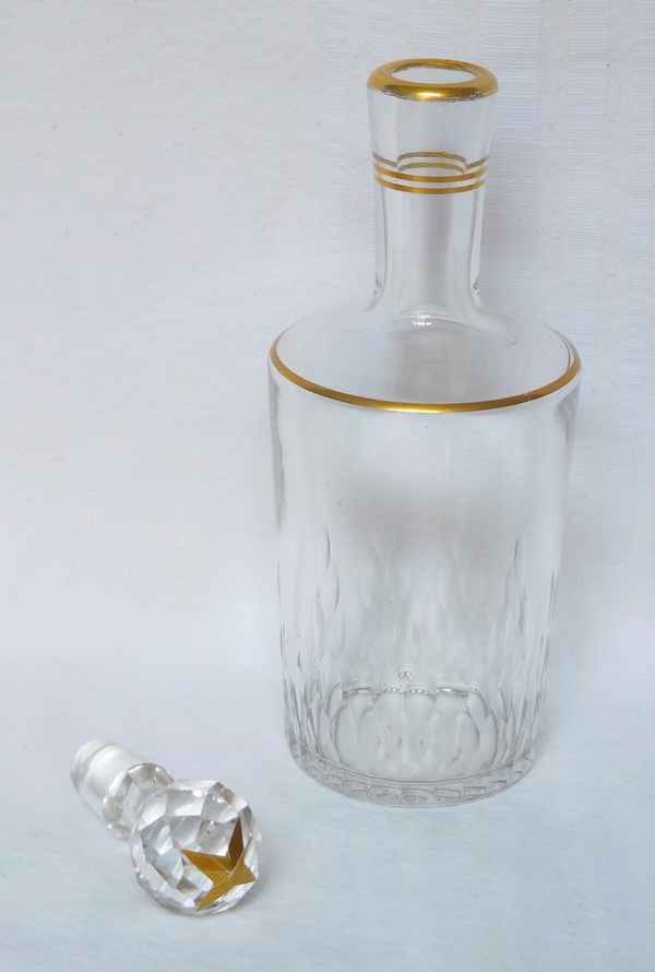 Baccarat crystal liquor decanter, Richelieu pattern enhanced with fine gold