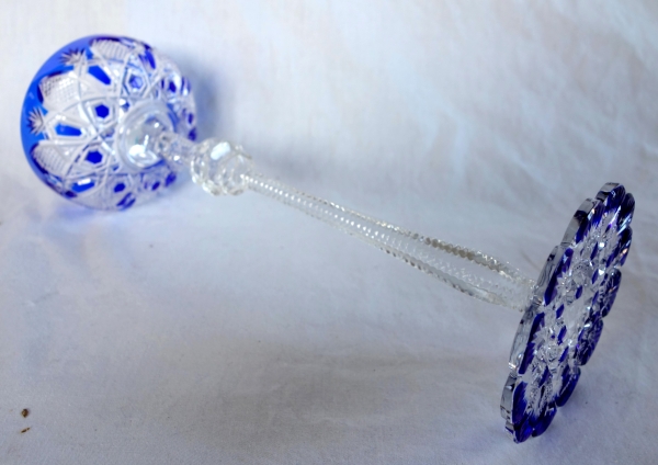 Coupe à champagne en cristal de Baccarat, modèle Tsar, cristal overlay bleu cobalt - 22cm