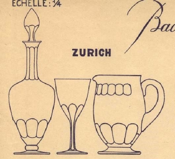 Carafe à vin en cristal de Baccarat, modèle Zurich - signée