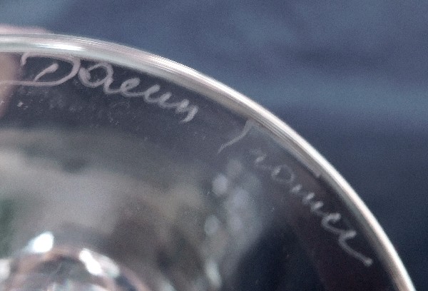 Flûte à champagne en cristal de Daum, modèle Orval - signé
