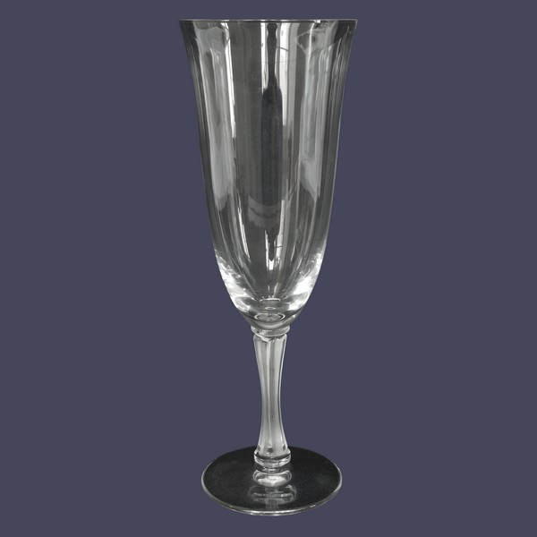 Flûte à champagne en cristal de Lalique, modèle Barsac - signée