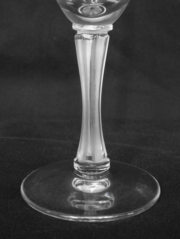 Lalique crystal champagne flute / glass, Barsac pattern - signed