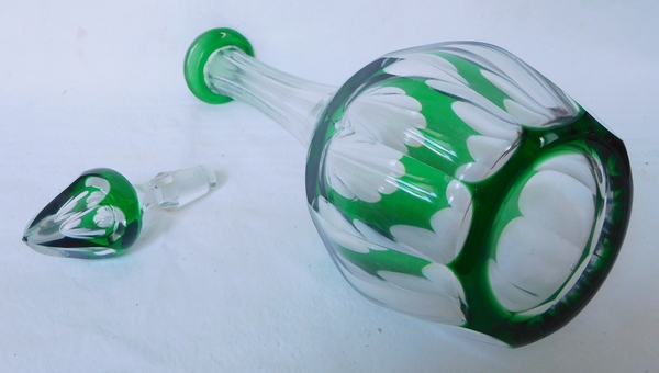 Carafe à vin ou à eau en cristal de Saint Louis, modèle Bristol overlay vert