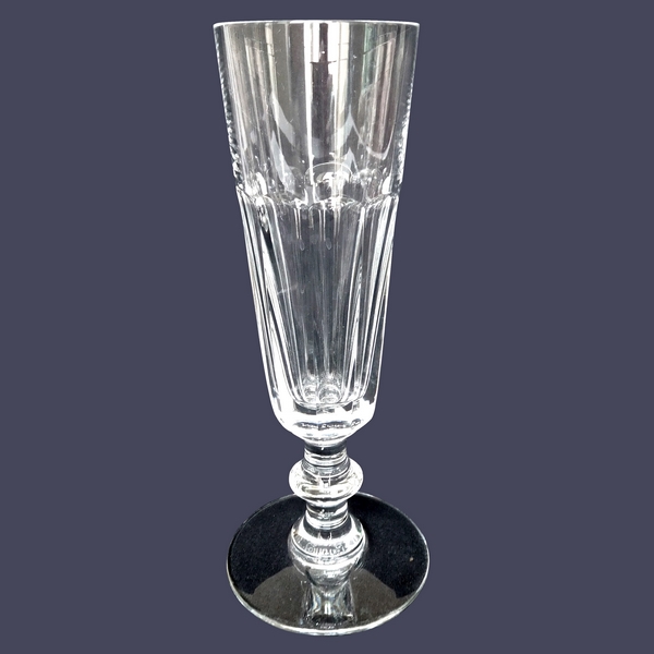 Flûte à champagne en cristal de Saint Louis, modèle Caton - signée