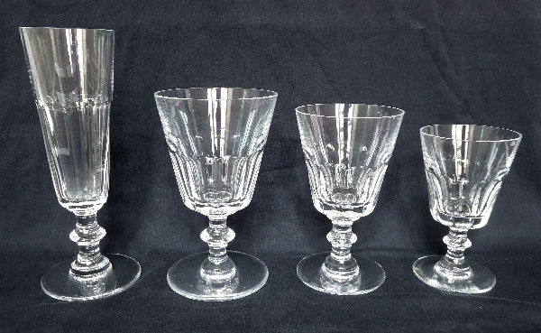 St. Louis crystal wine glass, Caton pattern - 11.3 - signed