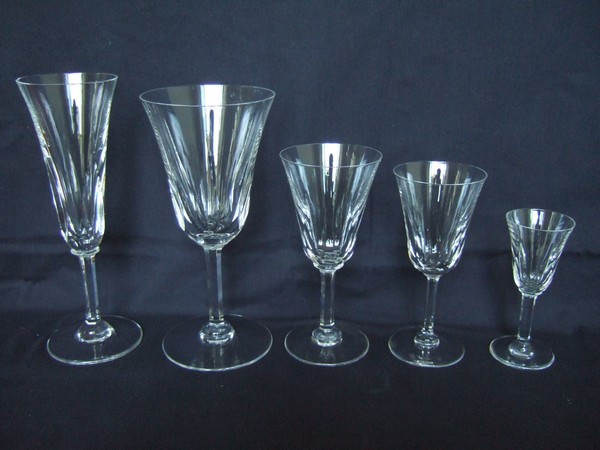St Louis crystal port glass, Cerdagne pattern - signed - 12,9cm