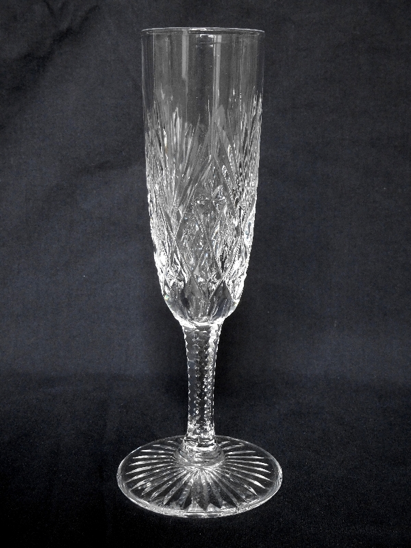 Flûte à champagne en cristal taillé de St Louis, modèle Gavarni