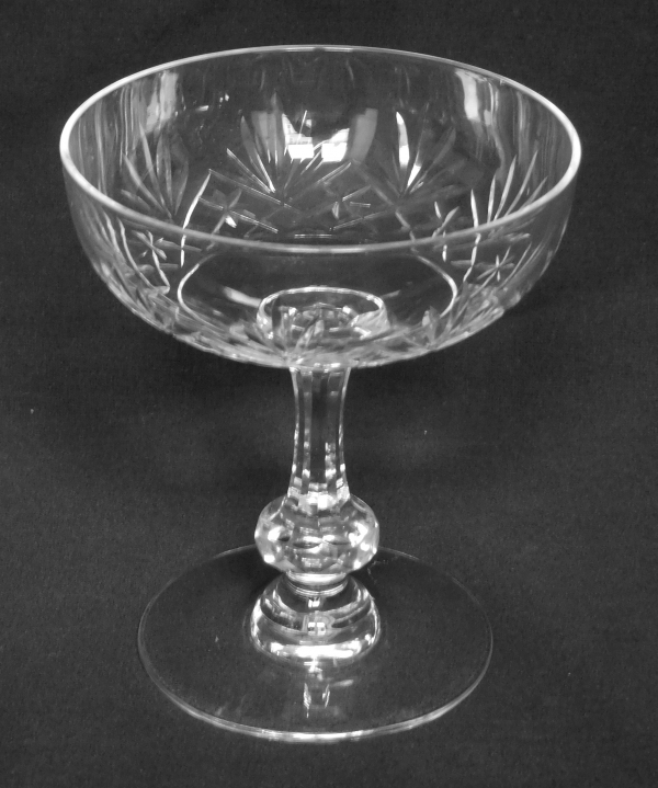 Coupe à champagne en cristal de St Louis, modèle Massenet - signée