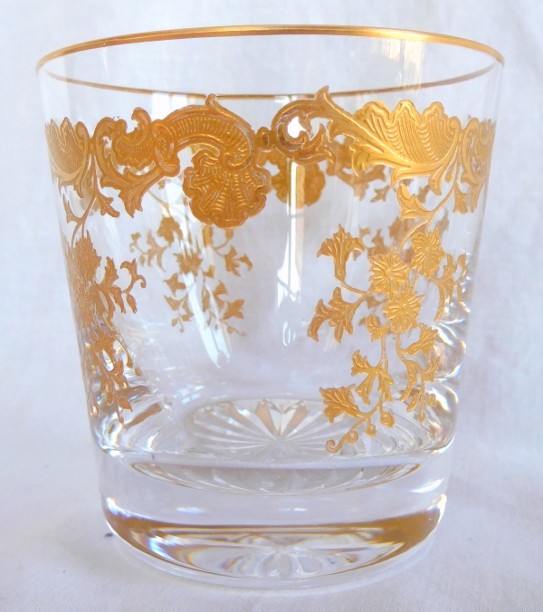 Verre à whisky / gobelet en cristal de St Louis, modèle Massenet gravé doré à l'or fin - signé