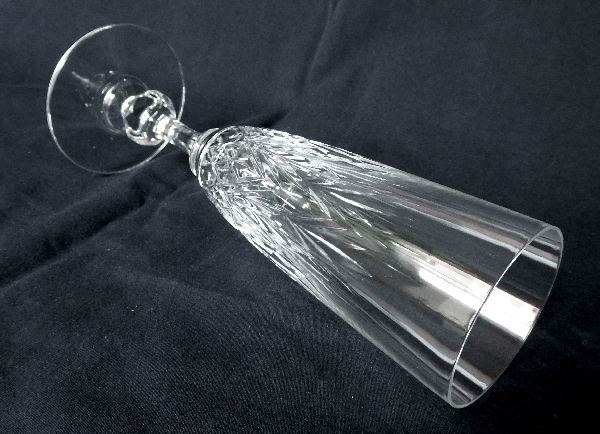 Flûte à champagne en cristal de St Louis, modèle Massenet - signée