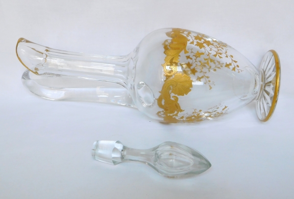 Aiguière / carafe en cristal de Saint Louis, modèle Massenet gravé et doré