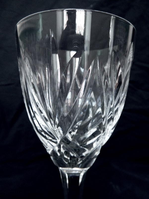 St Louis crystal water glass, Monaco pattern - signed - 18,5cm