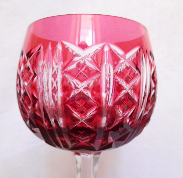 St. Louis crystal hock glass, pink overlay crystal, Riesling pattern - 18.5cm