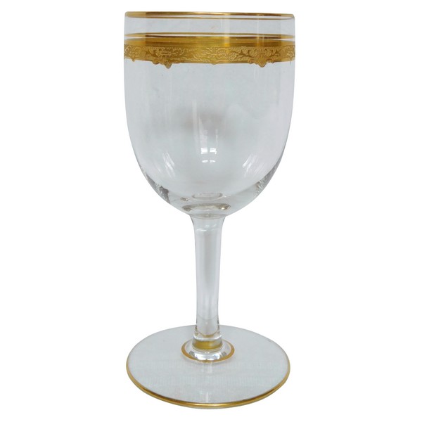 Verre à vin en cristal de Saint Louis, modèle Roty gravé et doré - 11cm