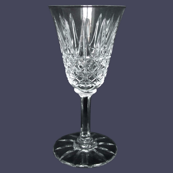 St Louis crystal wine glass, Tarn pattern - 13,7cm - signed
