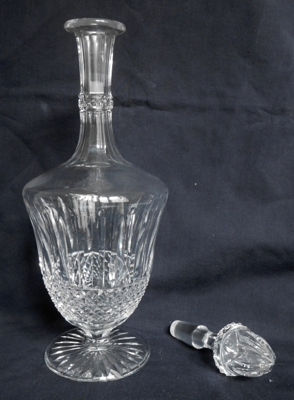 Carafe à vin en cristal de Saint Louis, modèle Tommy - 33cm