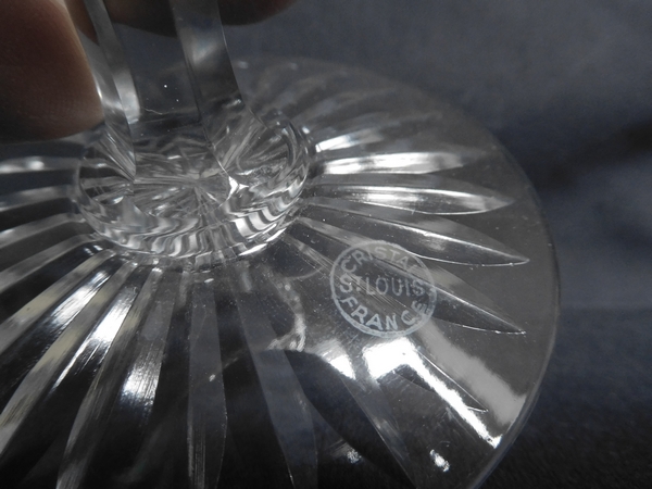 Verre à eau en cristal de St Louis, modèle Tommy - signé - 18,1cm