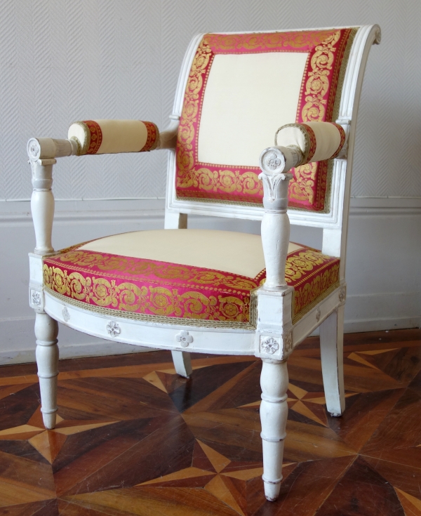 Paire de fauteuils Empire estampillés de Jacob Desmalter - marques de la Maison de Lorraine