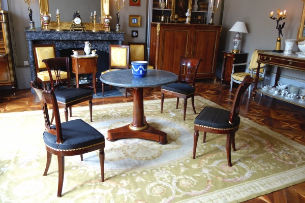 Demay rue de Clery - suite de 4 chaises d'époque Directoire acajou mouluré & crin - estampille