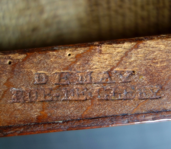 Demay rue de Clery - suite de 4 chaises d'époque Directoire acajou mouluré & crin - estampille