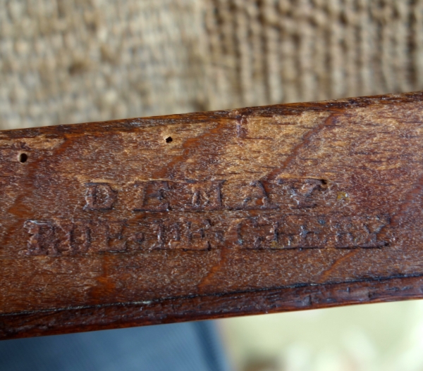 Demay rue de Clery - suite de 4 chaises d'époque Directoire acajou mouluré & crin - estampille
