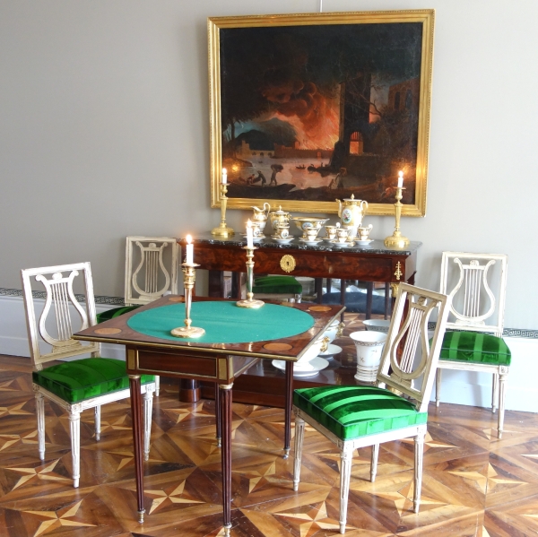 Suite de 4 chaises lyre d'époque Louis XVI en bois laqué et velours de soie