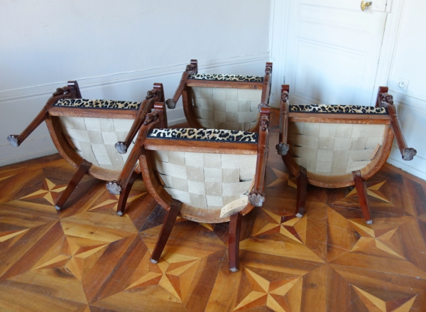 Mobilier de salon, suite de 4 fauteuils gondoles d'époque Consulat par Jacob Frères